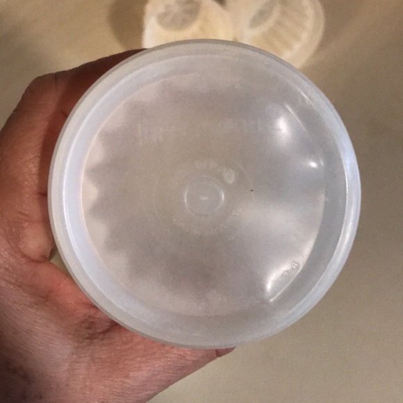 TUPPERWARE VINTAGE JELL-ETTES 1/2 CUPS 125 ML (4 PIECES SET) - Picture 6 of 9